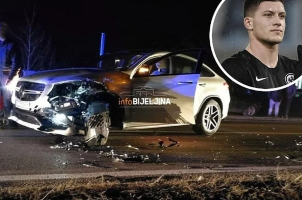 Fudbaler doživio saobraćajnu nesreću u Bijeljini Fudbaler doživio saobraćajnu nesreću u Bijeljini