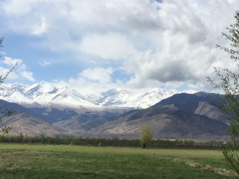 fergansko-gorje-kirgistan-mira-folic