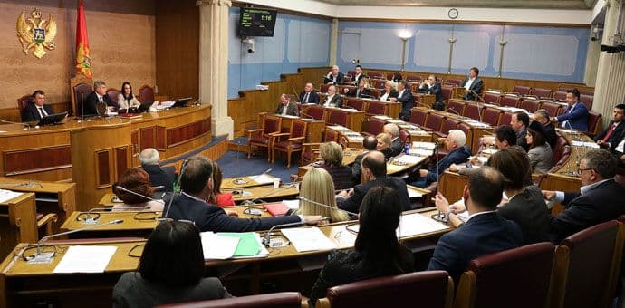 Vlast i opozicija različito o izmjenama Zakona o odbrani Vlast i opozicija različito o izmjenama Zakona o odbrani