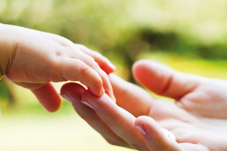 U Crnoj Gori 15 porodica želi da usvoji dijete U Crnoj Gori 15 porodica želi da usvoji dijete