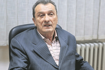 Mihailović: Ne možemo sa ovom privredom da podnesemo tako skupu državu Mihailović: Ne možemo sa ovom privredom da podnesemo tako skupu državu