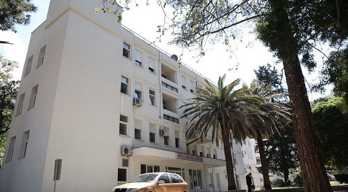 Zbog gripa zabranjene posjete u kotorskoj bolnici Zbog gripa zabranjene posjete u kotorskoj bolnici