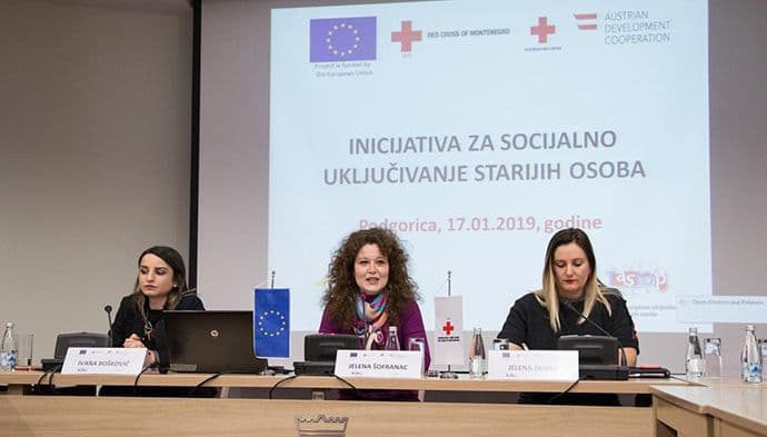 Motivisati starije osobe da doprinesu razvoju zajednice Motivisati starije osobe da doprinesu razvoju zajednice