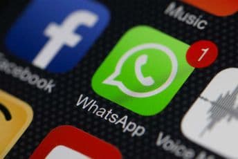 WhatsApp će omogućiti automatsko dijeljenje statusa kao story na Facebooku i Instagramu