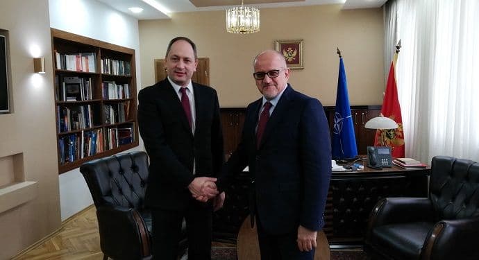 Crna Gora za rješavanje ukrajinske krize diplomatskim putem Crna Gora za rješavanje ukrajinske krize diplomatskim putem