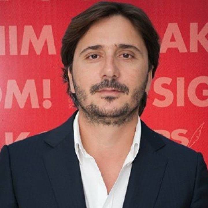 Divanović: Bečić kao opozicioni lider u građanskom kostimu Divanović: Bečić kao opozicioni lider u građanskom kostimu