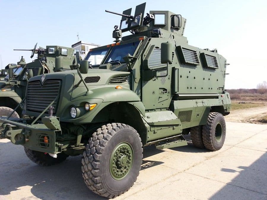 Za 67 oklopnih vozila 30 miliona eura Za 67 oklopnih vozila 30 miliona eura