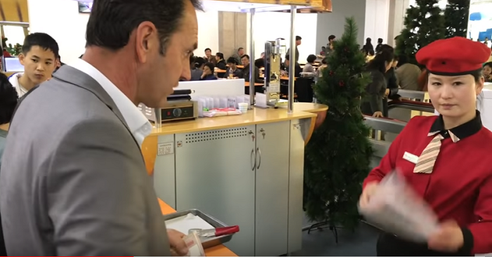 VIDEO: Crnogorac u noćnom provodu i šopingu u Sjevernoj Koreji VIDEO: Crnogorac u noćnom provodu i šopingu u Sjevernoj Koreji