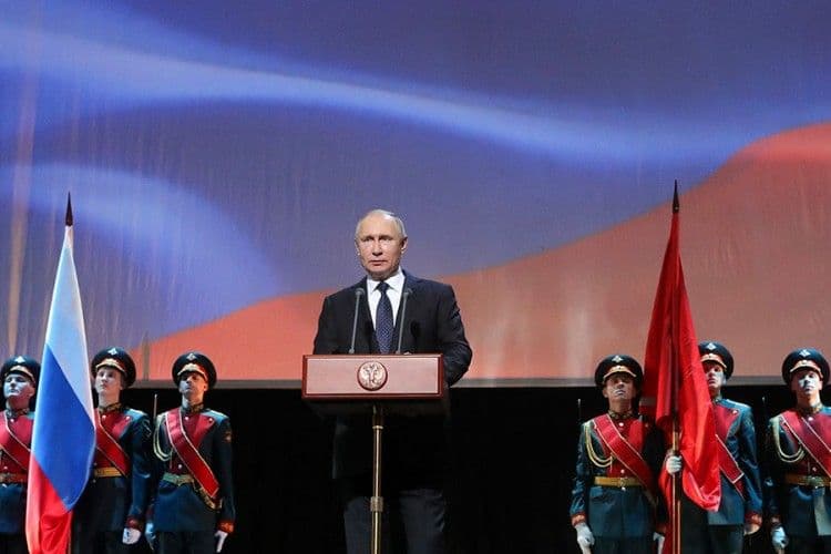 Putin sprema maratonski govor Putin sprema maratonski govor