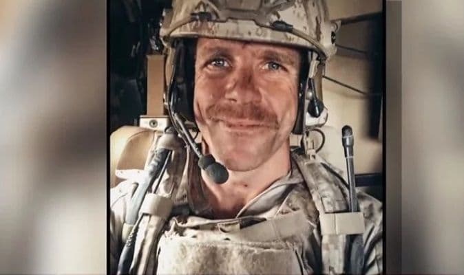 Suđenje američkom specijalcu: "Ubijao sam po tri čovjeka dnevno" Suđenje američkom specijalcu: "Ubijao sam po tri čovjeka dnevno"