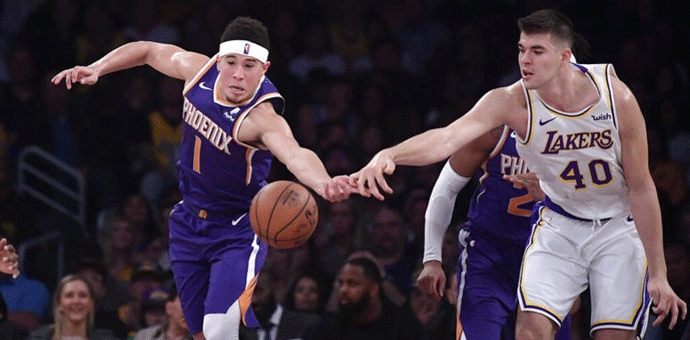 Nevjerovatne scene na meču Lejkersa i Finiksa (VIDEO) Ilustracija: AP Photo / Mark J. Terrill