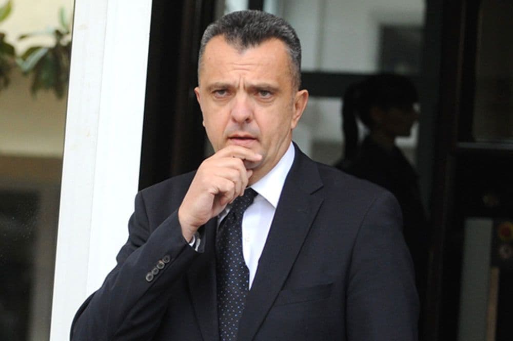 Pitanje za Ivanovića i Šćekića: Čije su ove vaše kartice? Foto: Kurir.rs