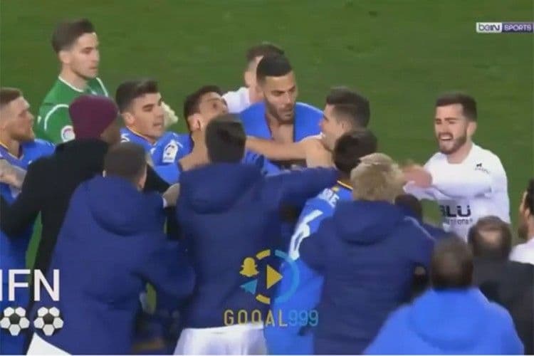 Suspenzija za četvoricu zbog tuče poslije meča Valensija - Hetafe Suspenzija za četvoricu zbog tuče poslije meča Valensija - Hetafe