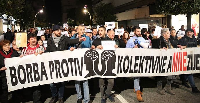 Održan građanski protest ispred VDT-a Foto: Pobjeda/Dobrilo Malidžan