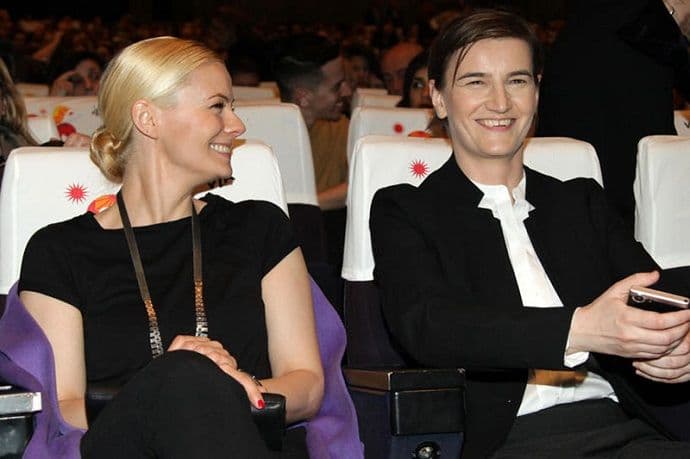 Vučić čestitao Brnabić i njenoj partnerki rođenje sina Vučić čestitao Brnabić i njenoj partnerki rođenje sina