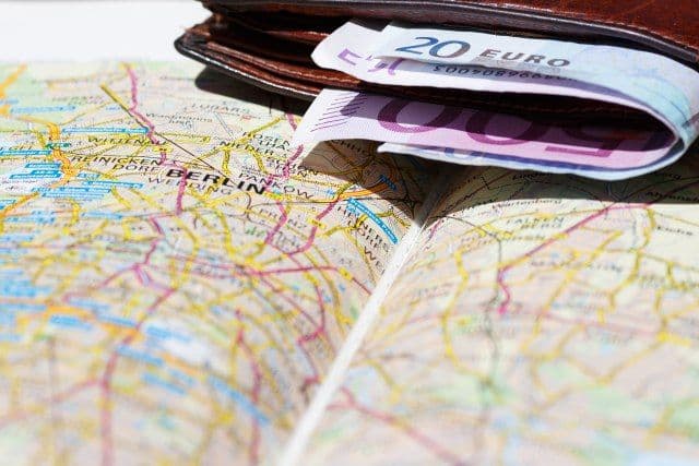 Država preuzima ključne kompanije Država preuzima ključne kompanije