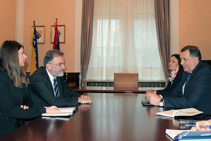 Dodik pozvao Đukanovića da posjeti BiH Dodik pozvao Đukanovića da posjeti BiH
