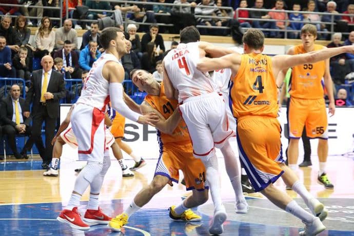 Debakl Mornara, Zvezda ubjedljiva u Baru Debakl Mornara, Zvezda ubjedljiva u Baru