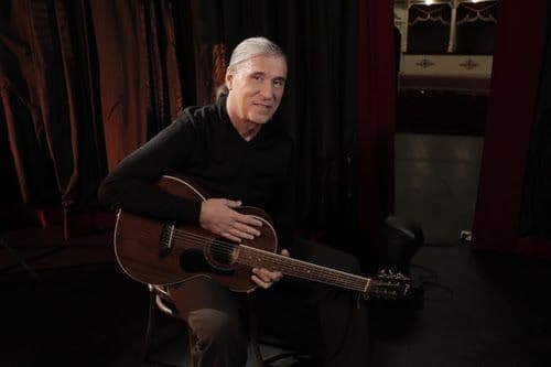 Brojni fanovi učestvovali u novom spotu Gorana Karana (VIDEO) Brojni fanovi učestvovali u novom spotu Gorana Karana (VIDEO)