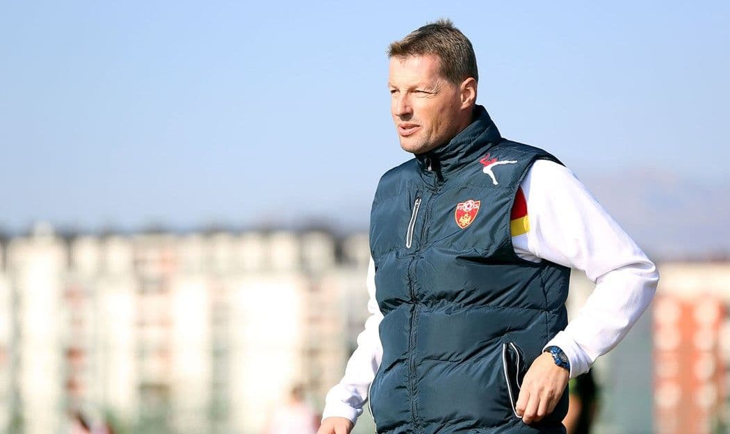 Kampovi za igrače iz tri regije Kampovi za igrače iz tri regije