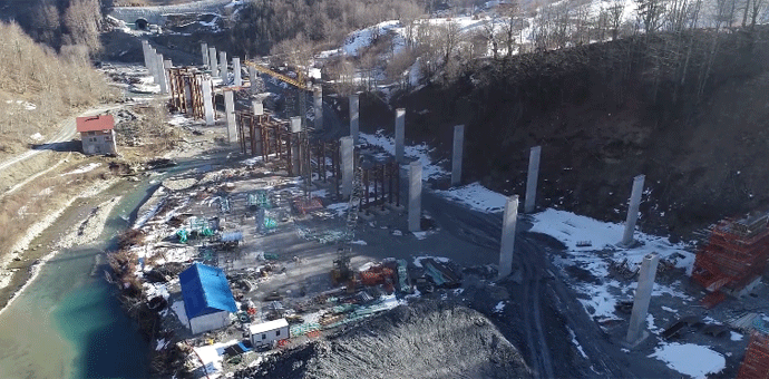 Pogledajte kako teku radovi na izgradnji auto-puta Pogledajte kako teku radovi na izgradnji auto-puta