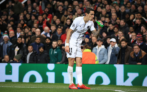 Navijači ga gađali flašom, a on utišao "Teatar snova" Foto: Getty Images