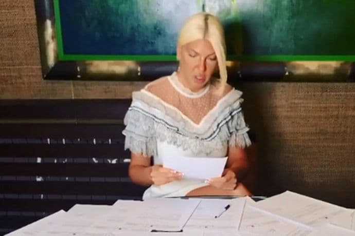 Jelena Karleuša podnijela 120 tužbi Jelena Karleuša podnijela 120 tužbi