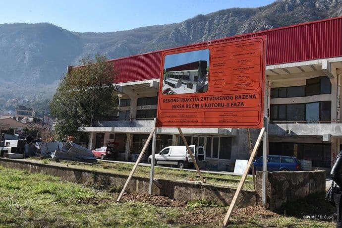 Kotor: Počela završna faza rekonstrukcije zatvorenog bazena „Nikša Bućin” Kotor: Počela završna faza rekonstrukcije zatvorenog bazena „Nikša Bućin”