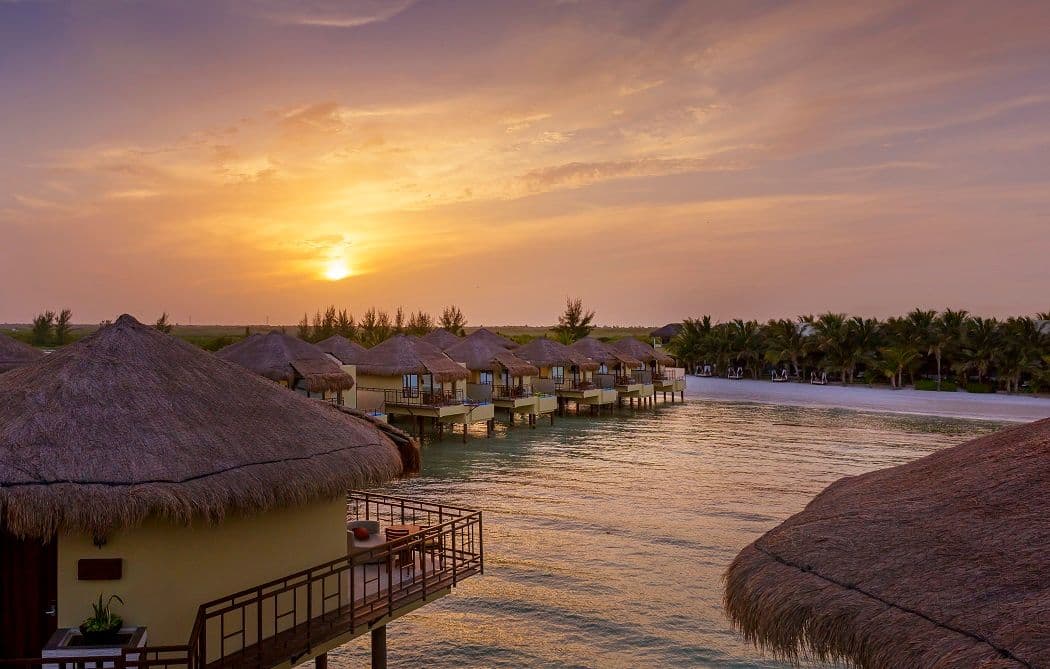 edm-2-2-palafitos-rooftops-at-sunset-karisma