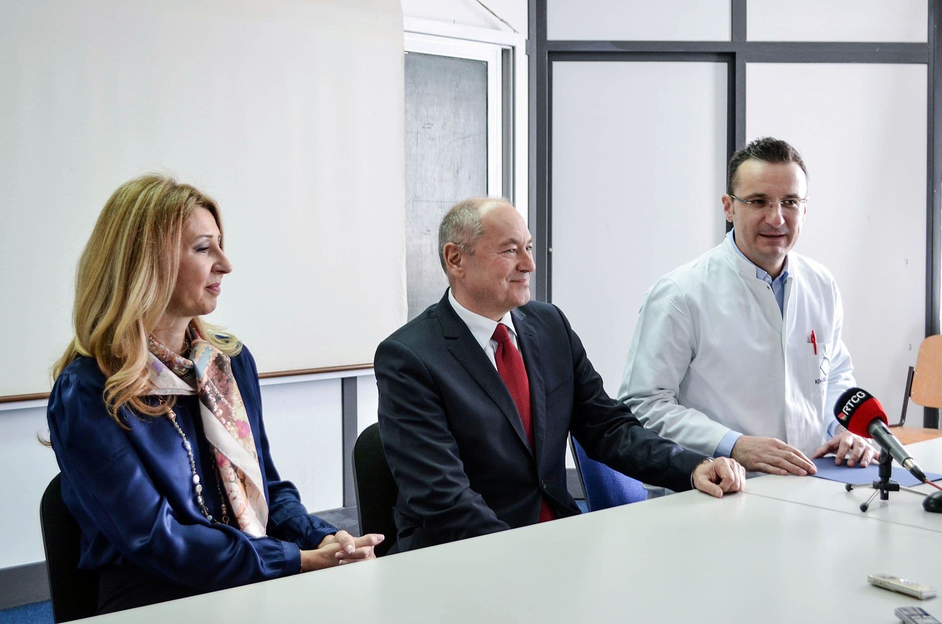 Zaposleni CKB-a donirali Timpanometar Zaposleni CKB-a donirali Timpanometar