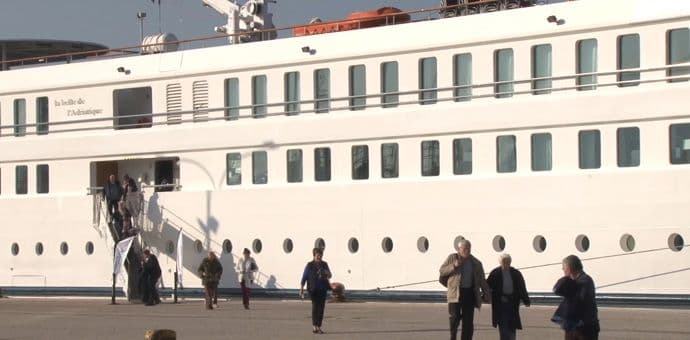 Kruzer kompanije "Belle Adriatique" uplovio u barsku luku Kruzer kompanije "Belle Adriatique" uplovio u barsku luku