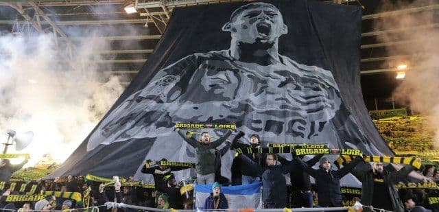 Kažnjeni zbog bakljade navijača u čast Sale Foto: EPA/EDWARD BOONE