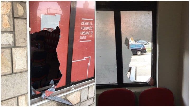 Demolirane prostorije SD-a u Tuzima Demolirane prostorije SD-a u Tuzima