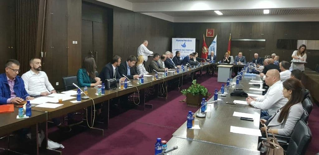 LP: Bez poskupljenja struje ove godine, rasvijetliti aferu Atlas LP: Bez poskupljenja struje ove godine, rasvijetliti aferu Atlas