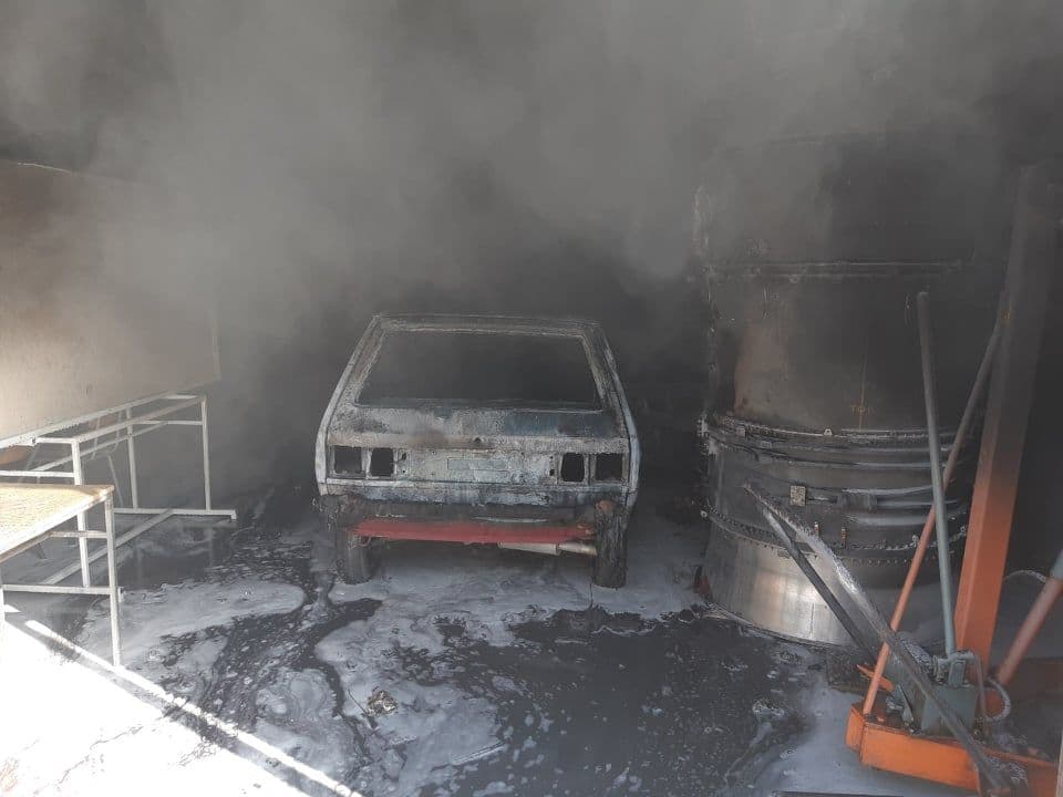 Direktor mašinske škole: Svi đaci su dobro, nastavnik imao opekotinu Direktor mašinske škole: Svi đaci su dobro, nastavnik imao opekotinu