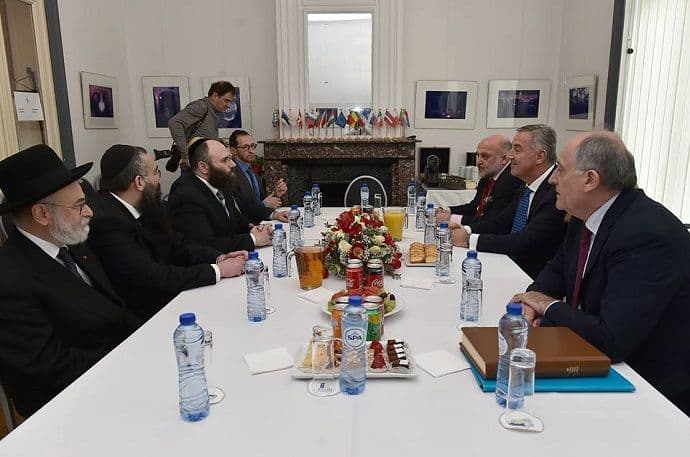 Đukanović primio nagradu Kralj David: CG sigurno mjesto za sve religije Đukanović primio nagradu Kralj David: CG sigurno mjesto za sve religije