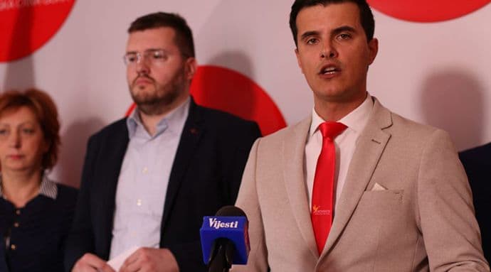 Napadnut potpredsjednik Demokrata Momo Koprivica Napadnut potpredsjednik Demokrata Momo Koprivica