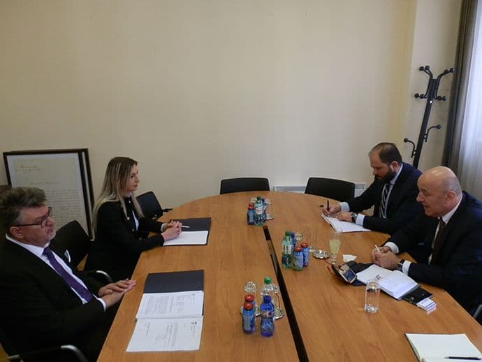 Ministar Darko Radunović sa ambasadorima Češke, Turske, Italije, Hrvatske i Bugarske Ministar Darko Radunović sa ambasadorima Češke, Turske, Italije, Hrvatske i Bugarske