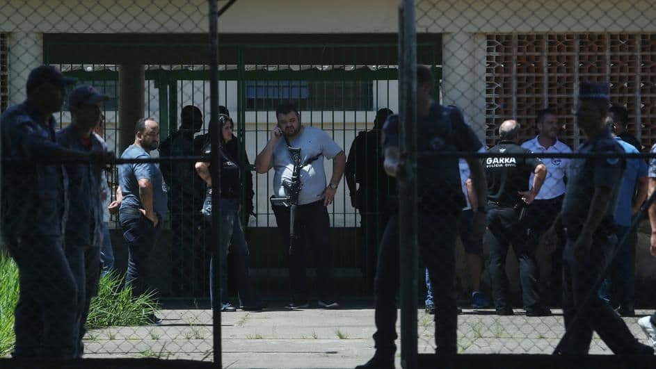 Dvoje tinejdžera ubilo devetoro u brazilskoj školi Dvoje tinejdžera ubilo devetoro u brazilskoj školi