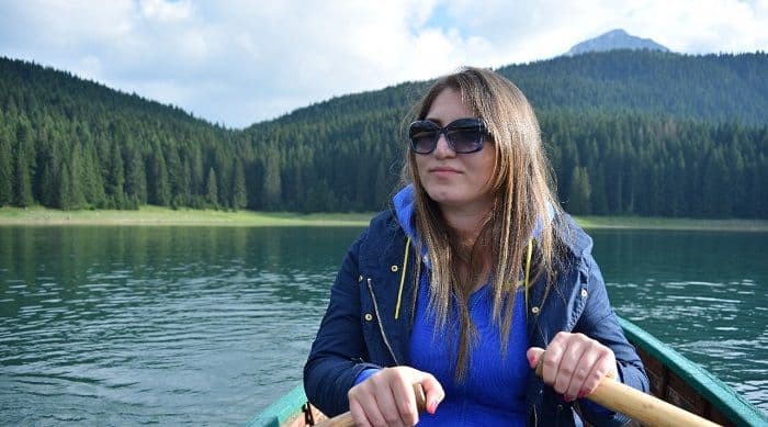 Govorili su mi da ne treba da se školujem jer Romkinje ne mogu biti uspješne Govorili su mi da ne treba da se školujem jer Romkinje ne mogu biti uspješne