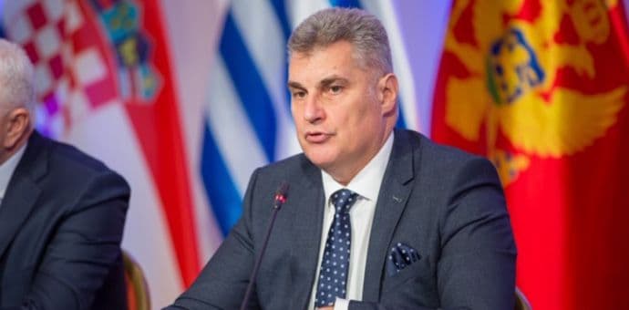 Brajović: Neka praznična atmosfera donese još više tolerancije Brajović: Neka praznična atmosfera donese još više tolerancije