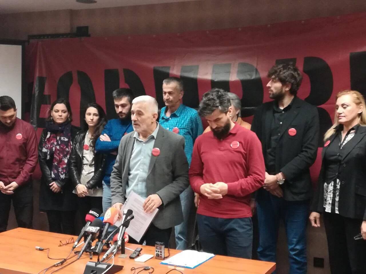 Sastanak Pokreta „Odupri se“ i opozicije bez DF-a Sastanak Pokreta „Odupri se“ i opozicije bez DF-a