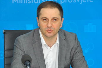 Šehović: Milion i po eura za rekonstrukciju podgoričkih škola Šehović: Milion i po eura za rekonstrukciju podgoričkih škola