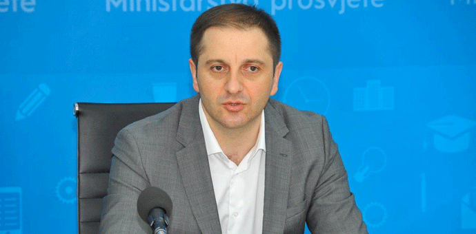 Šehović studentima: Sa vama ne možemo ništa drugo do napredovati Šehović studentima: Sa vama ne možemo ništa drugo do napredovati