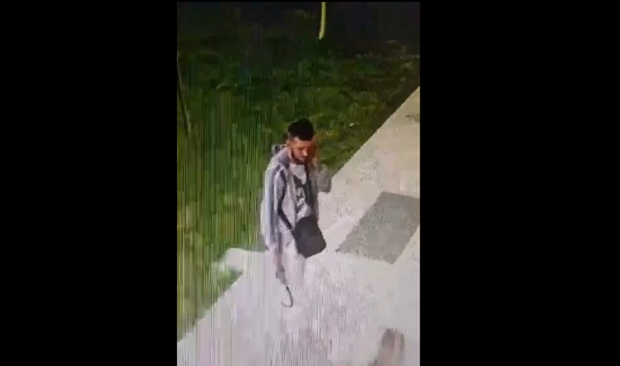 Podgorica: Pružio mu pomoć a onda mu ukrao bicikl (VIDEO) Podgorica: Pružio mu pomoć a onda mu ukrao bicikl (VIDEO)