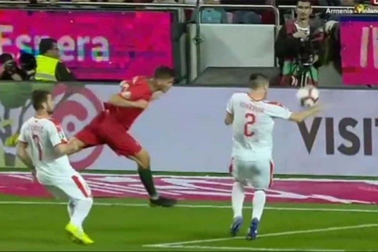 Rukavina objasnio kako je sudiju ubijedio da nije bio penal Rukavina objasnio kako je sudiju ubijedio da nije bio penal