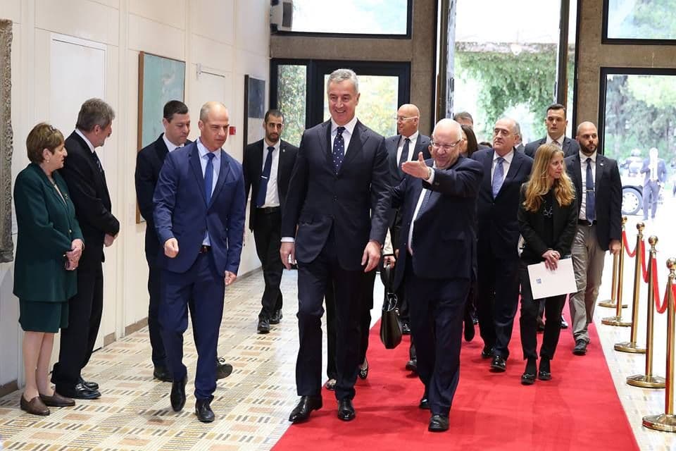 Đukanović svečano dočekan u Izraelu (VIDEO) Đukanović svečano dočekan u Izraelu (VIDEO)
