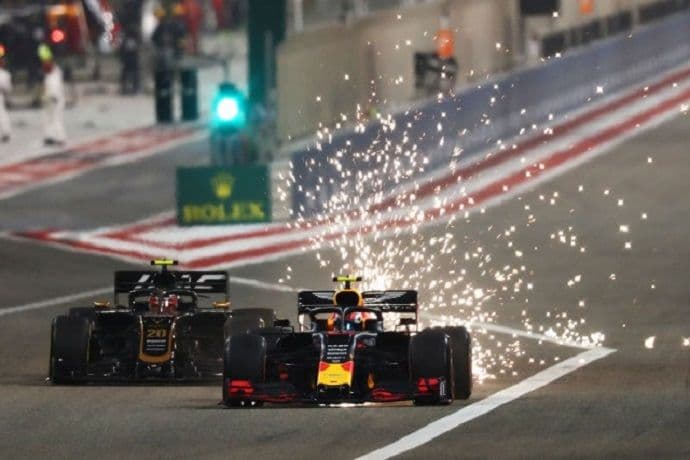 Srećni Hamilton, očajni Ferari, baksuzni Reno i drama u Bahreinu Srećni Hamilton, očajni Ferari, baksuzni Reno i drama u Bahreinu