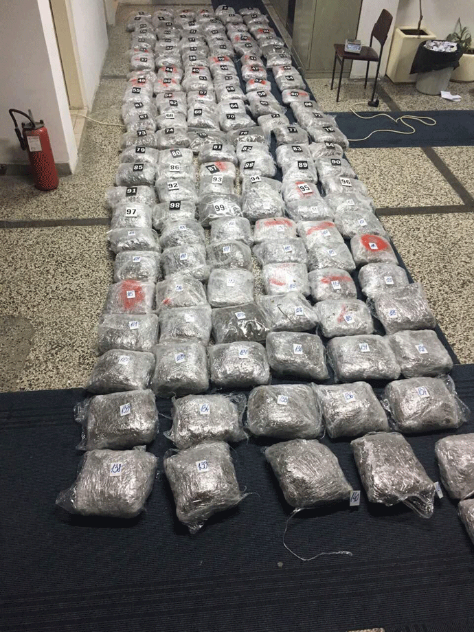 U Bojani pronađene torbe sa 170 kilograma skanka U Bojani pronađene torbe sa 170 kilograma skanka