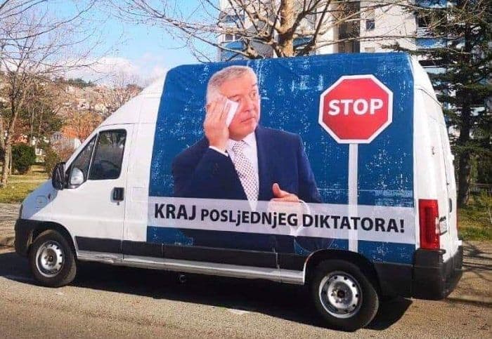 Vozilo URA-e isključeno radi provjera, nisu bila istaknuta obilježja Vozilo URA-e isključeno radi provjera, nisu bila istaknuta obilježja